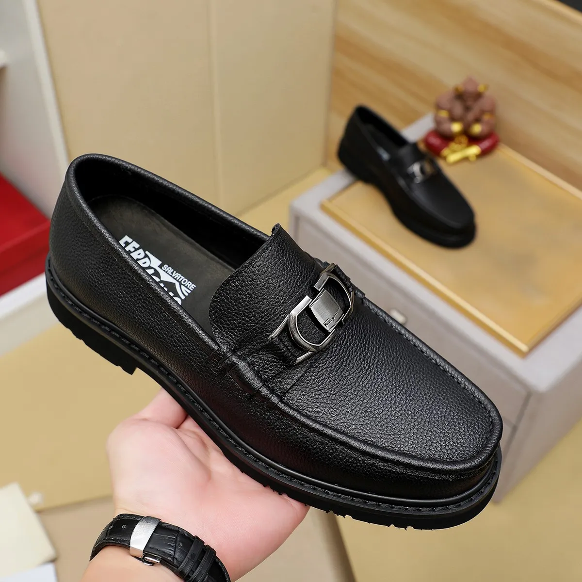 Men's shoes 💰500 Ferragamo [Ferragamo] top imported suit men's shoes 💯Original copy of the official website, product materials: selected imported embossed calfskin + luxury hardware buckle accessories ~ imported water-dyed cow 🐂 leather lining. Strong three-dimensional visual effect, original combination outsole, multiple colors available😘 Size: 38-44 (.45.46.4. Customized)